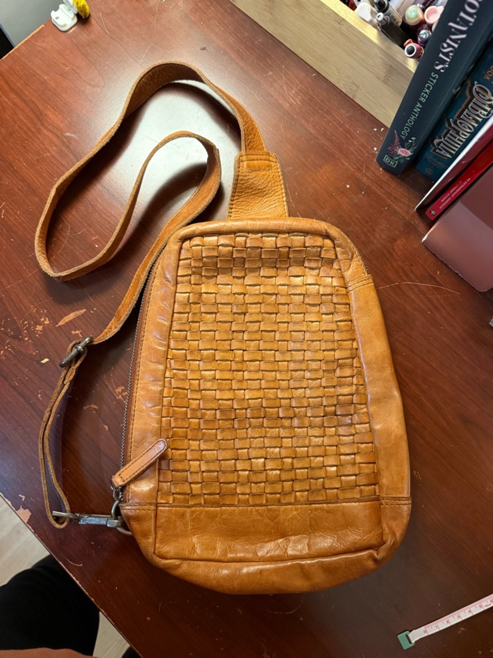 Vilenca Holland Woven Leather Crossbody Sling Bag in Cognac